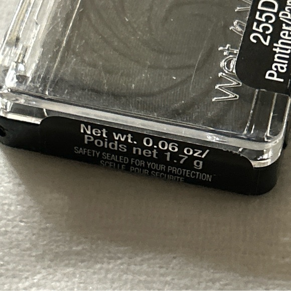 Wet N Wild Color Icon Eye Shadow Single 255D Panther .06 oz (black matte) sealed - Picture 6 of 7